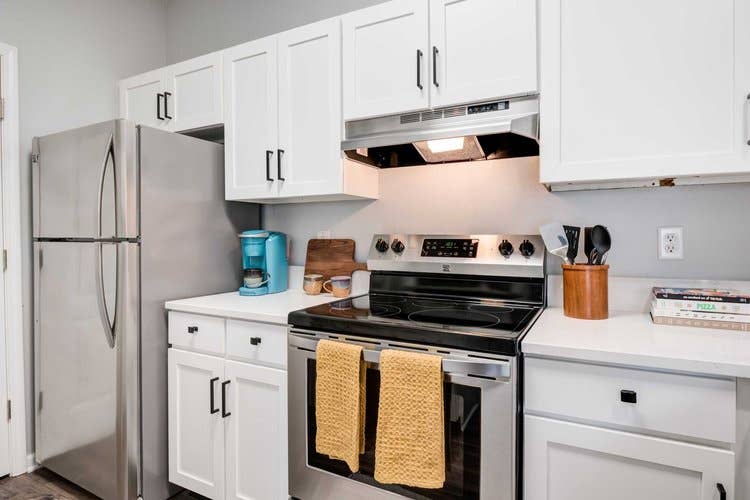 3 Bedroom / 3 Bath Lease Transfer