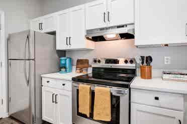 3 Bedroom / 3 Bath Lease Transfer
