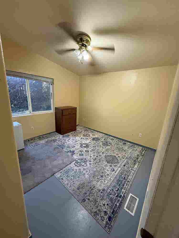 Clean Room for Rent In A Home.