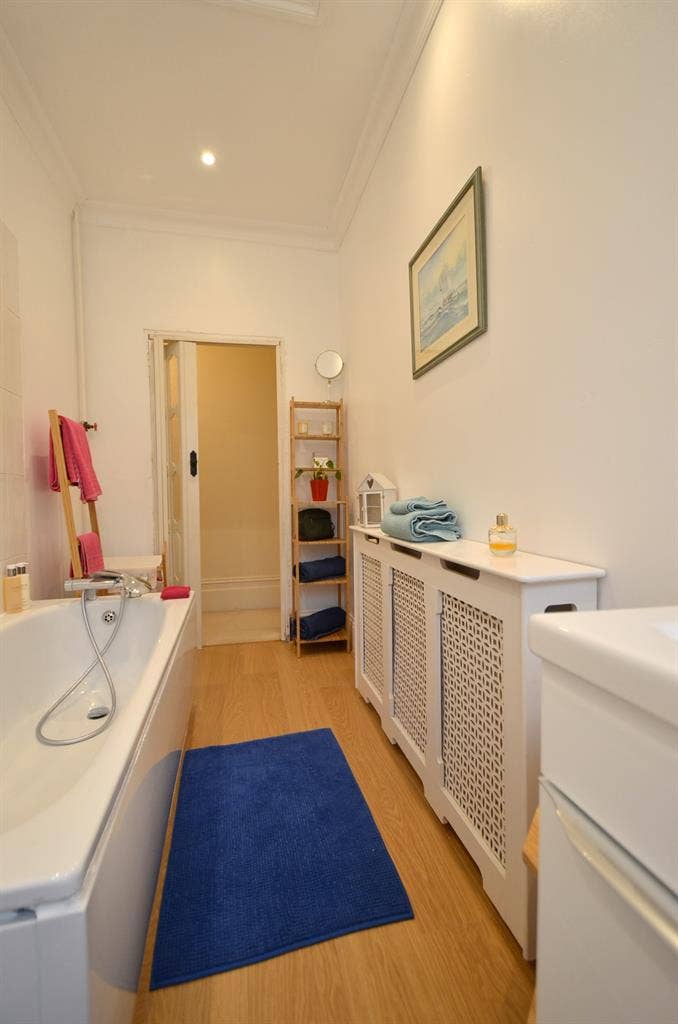 Flat with garden in Mitcham Park