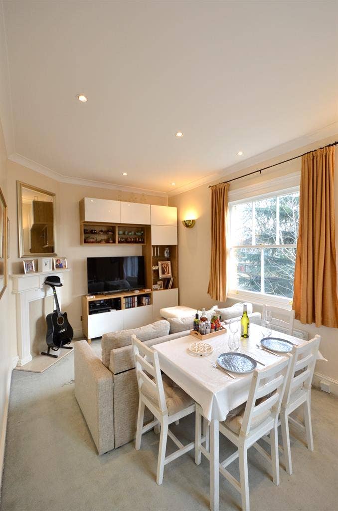 Flat with garden in Mitcham Park