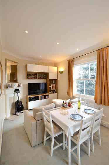 Flat with garden in Mitcham Park