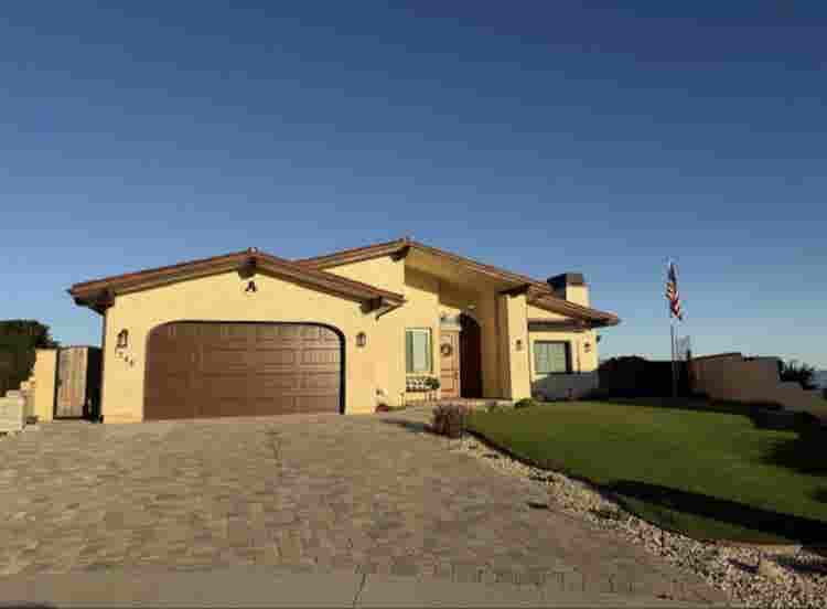 ROOM TO RENT IN QUEIT
 NEIGHBORHOOD