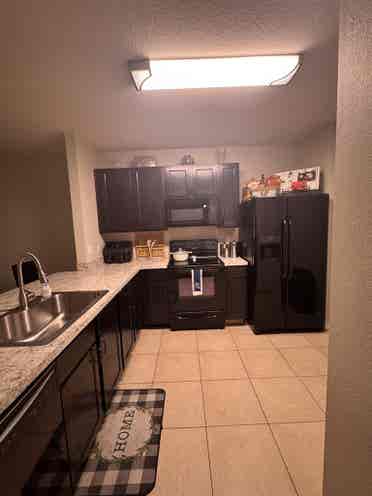 Room for Rent in Townhouse!