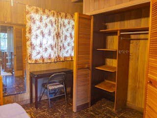 Breezy rm in 4 bdrm share for