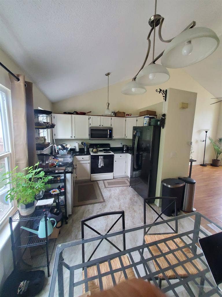 Private room in Arvada!