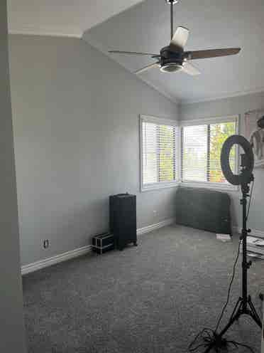 Room w/ private bathroom for rent