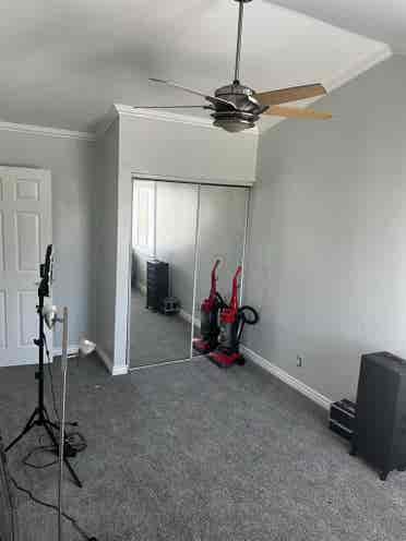 Room w/ private bathroom for rent