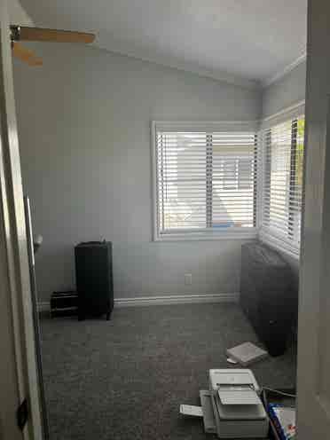 Room w/ private bathroom for rent