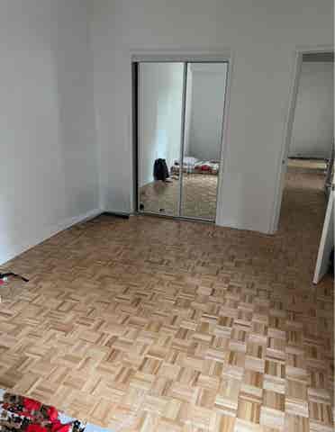 Spacious ½) Apartment
