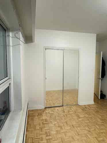 Spacious ½) Apartment