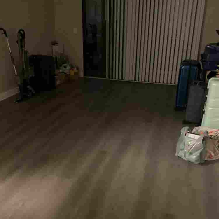 Looking for a female roommate Aug1