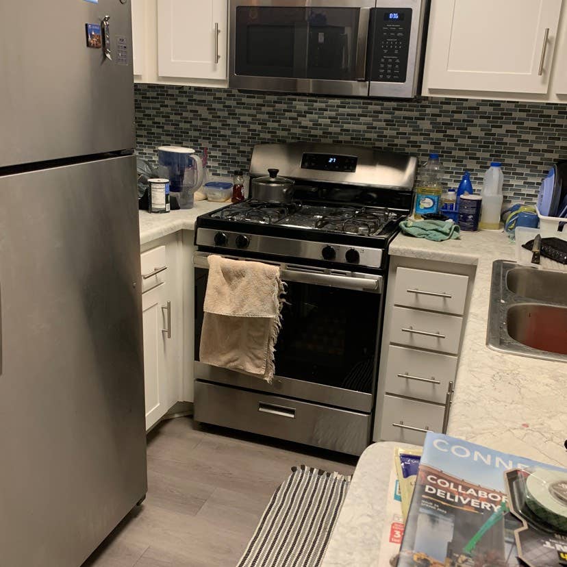 Looking for a female roommate Aug1