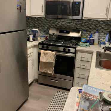 Looking for a female roommate Aug1