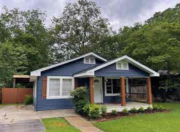 2 Bedroom Home in crestline Garden