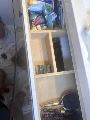 Female roommate wanted