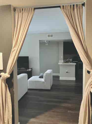 Seeking Female Roomie Shared Room