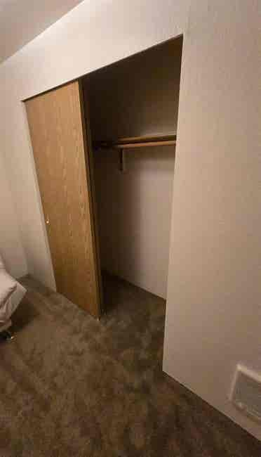 Room in South Salem