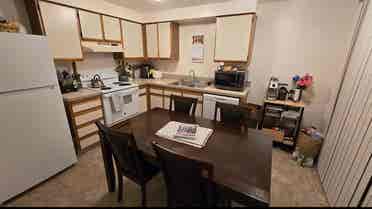 Room in South Salem