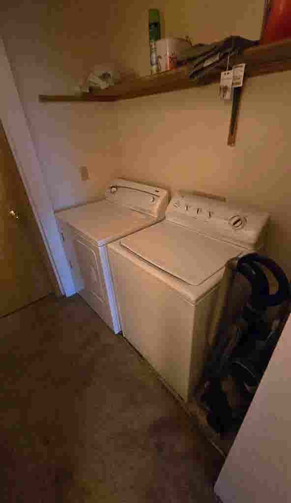 Room in South Salem