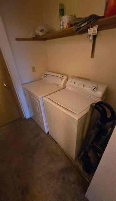 Room in South Salem
