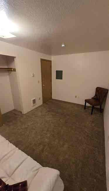 Room in South Salem