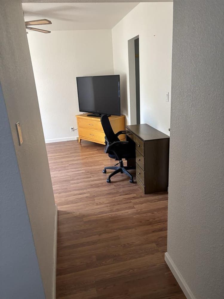 2 room mini suite private bathroomm