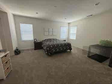Master Bedroom w Private Bath
