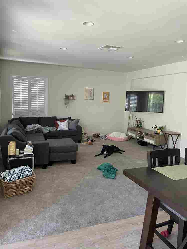 Master Bedroom w Private Bath