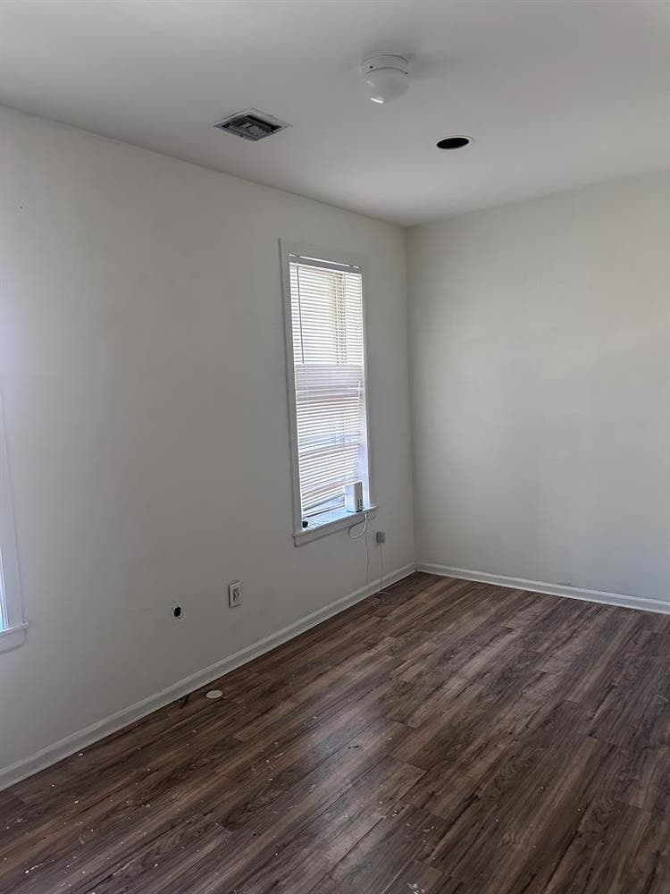 Room for rent in south Philly