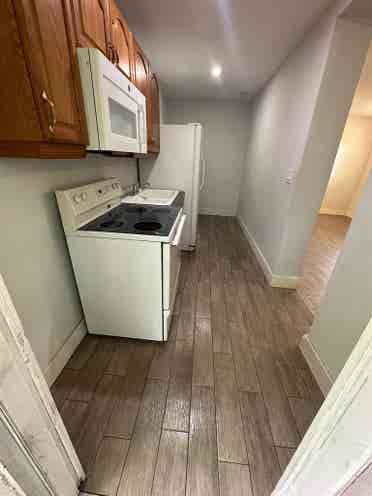 Studio/Apt 4 rent Hollywood Hills