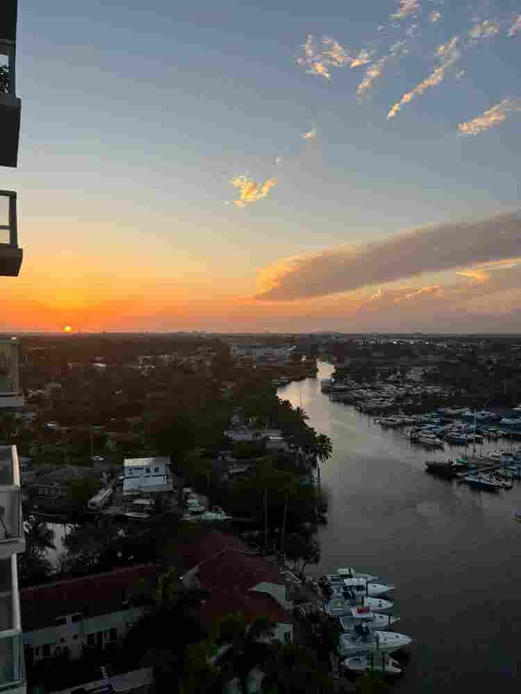 Miami River Aparment