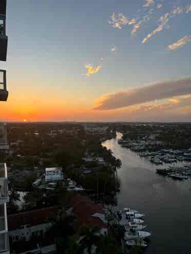 Miami River Aparment