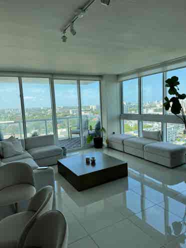 Miami River Aparment