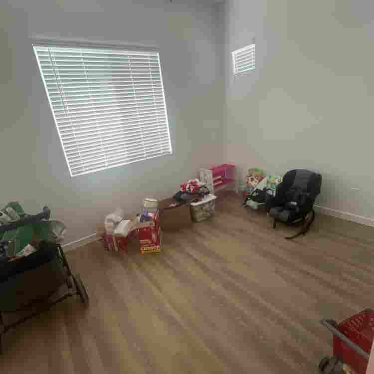 Room for rent and minimal shared br