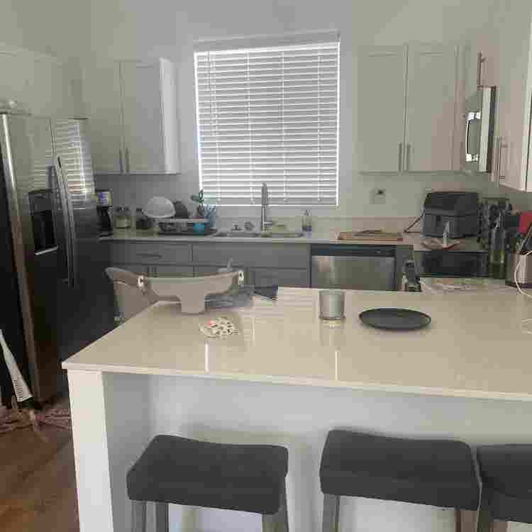 Room for rent and minimal shared br