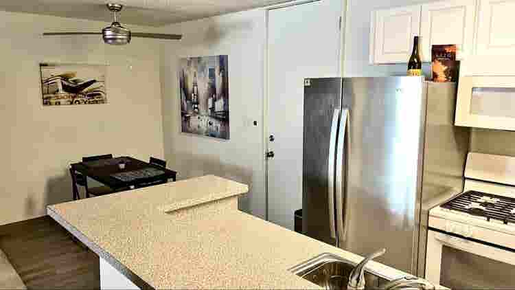 Private Room & Bathroom $