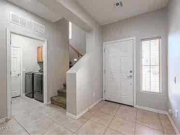 Female roommate needed!