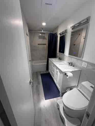 Big Room Available in La Mesa