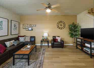 *LEASE TAKEOVER AT CALLAWAY VILLAS*