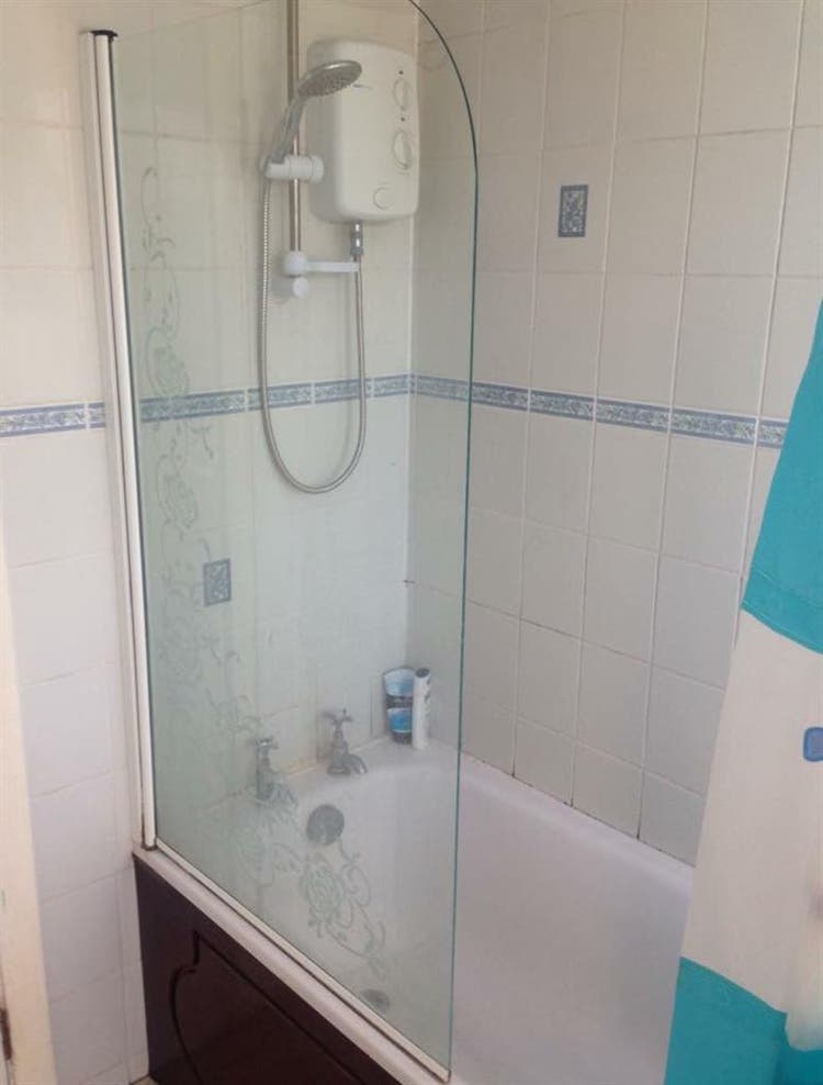 One Double room in Waddon Croydon
