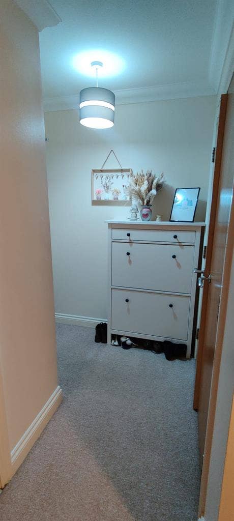 Double Room in Lovely 2-Bed Flat