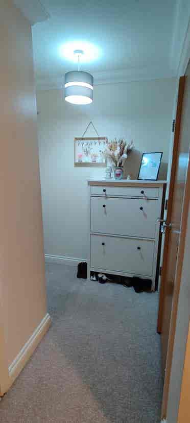 Double Room in Lovely 2-Bed Flat