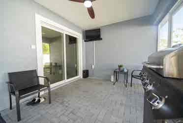 Fully Furnished room in Lakeland!