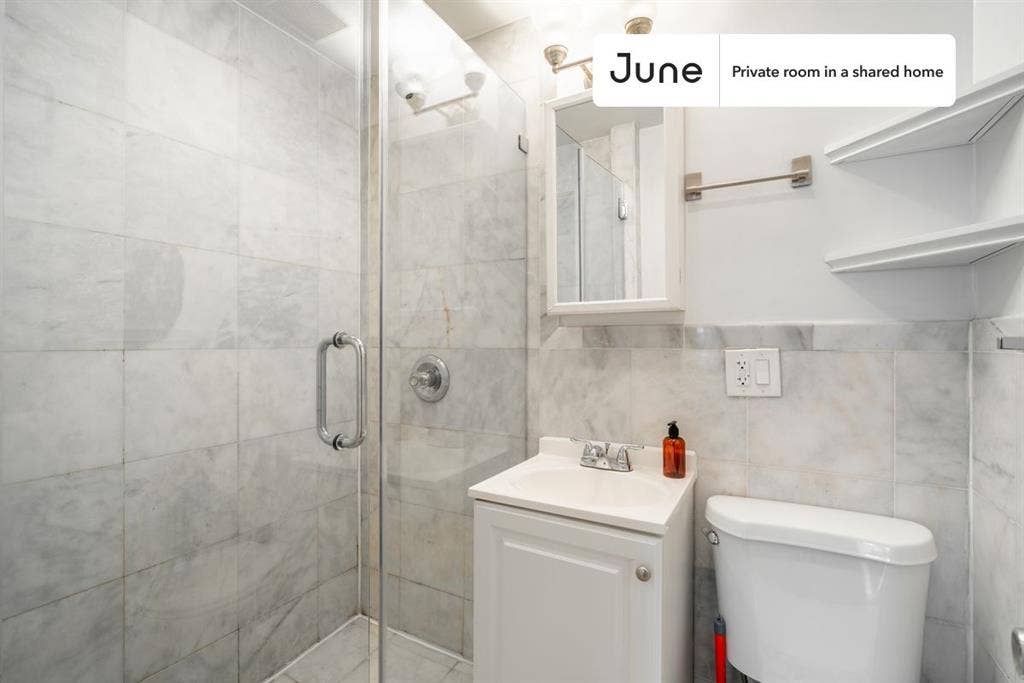 2 BR in New York City