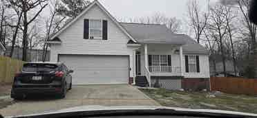 Looking for a roommate