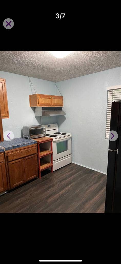 Duplex   
close downtown