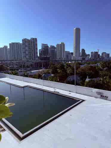 Miami River/ Brickell  .Beautiful