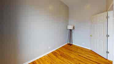 1 BR in Chicago