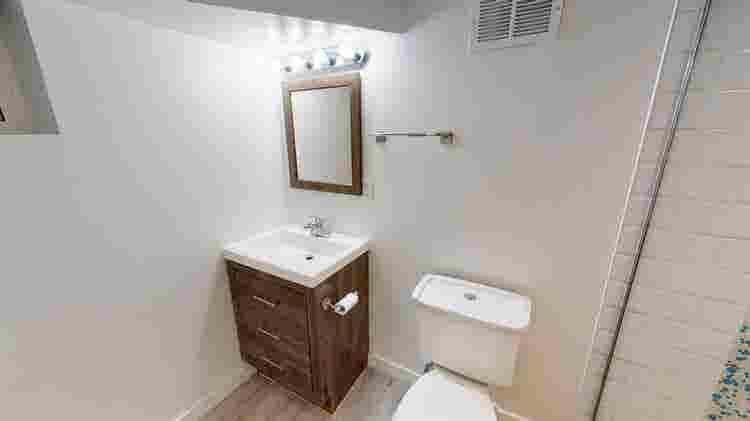 4 BR in Denver